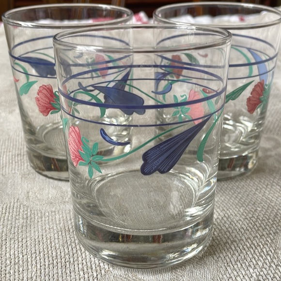 Lenox Poppies On Blue Drinking set of 3 Glasses - Picture 7 of 8